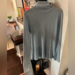 Luxe Cashmere Soft Blue TurtleNeck Sweater